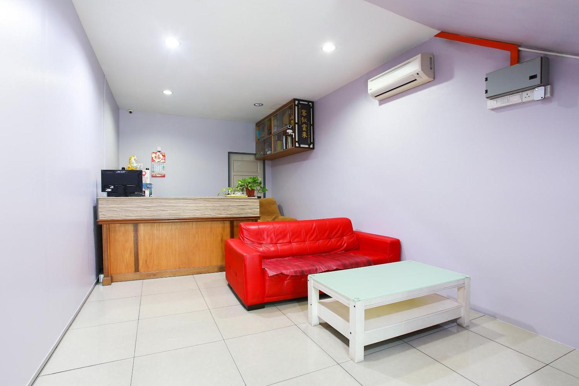 Oyo 89332 De Hotel Teluk Intan Kültér fotó
